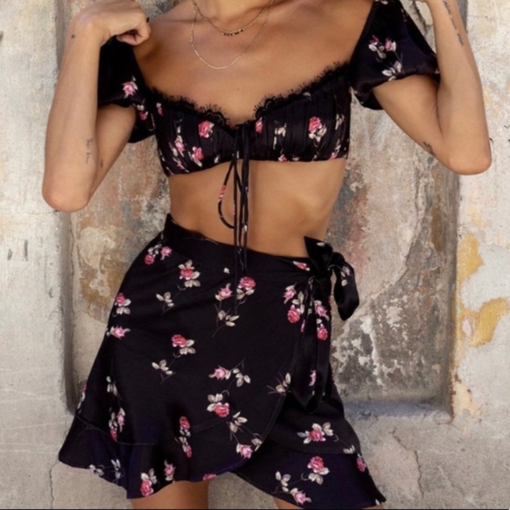 Rat and boa silky floral wrap skirt